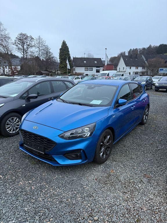 Gebraucht Ford Focus ST-Line 125 PS (91 kW) 2018 Blau Limousine