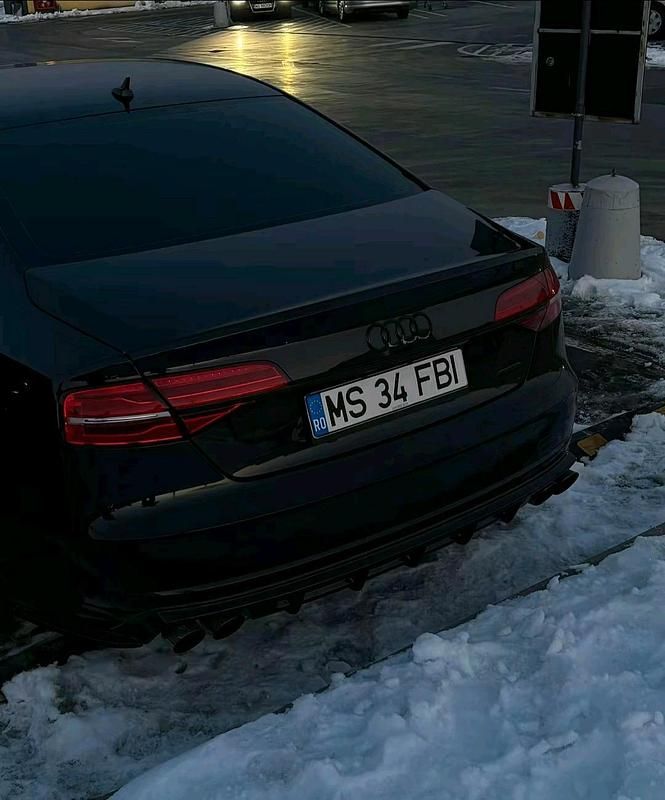 Schwarz Gebraucht 2015 Audi A8 Limousine | 22.999 € (Guter Preis) - Bild 1/4