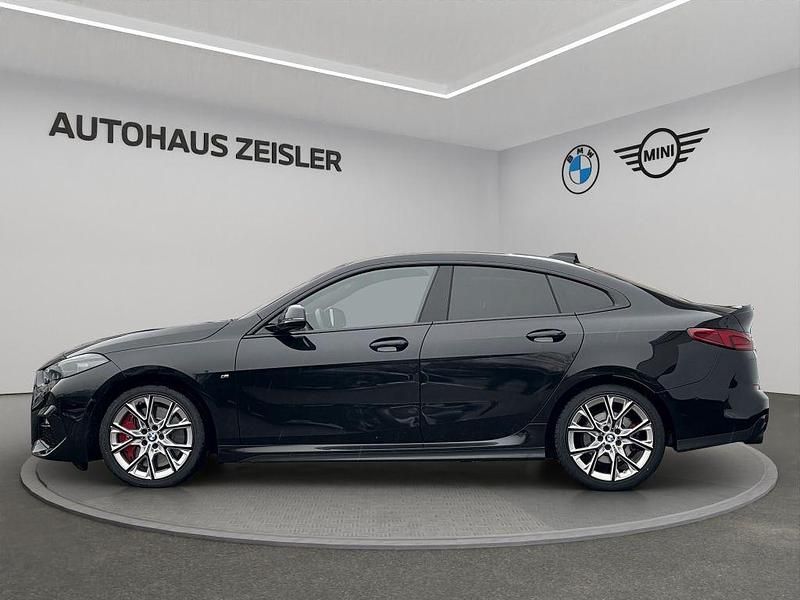 Gebraucht BMW 220 Shadowline 178 PS (130 kW) 2024 Saphirschwarz Coupé