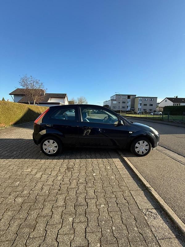 Gebraucht Ford Fiesta 80 PS (58 kW) 2006 Schwarz Kleinwagen