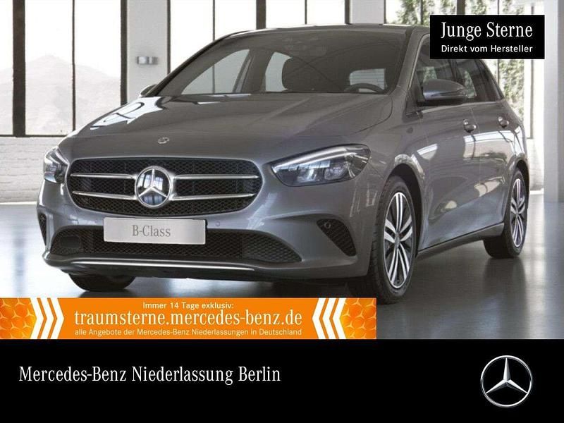 Grau Gebraucht 2020 Mercedes 180 Progressive Limousine | 23.990 € (Guter Preis) - Bild 1/3