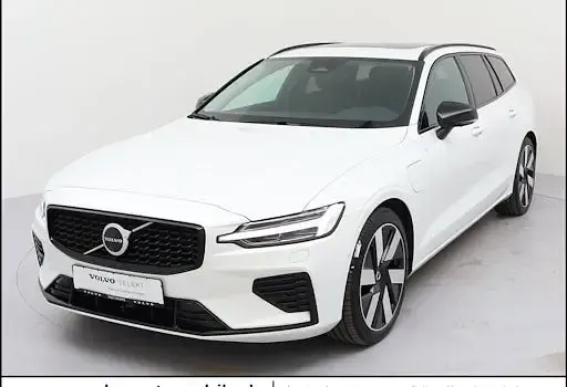 Gebraucht Volvo V60 Plus 455 PS (334 kW) 2025 Weiß Kombi