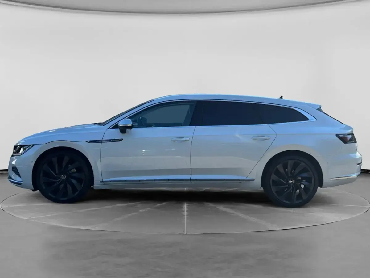 Gebraucht VW Arteon Elegance 200 PS (147 kW) 2023 Oryxweiß perleffekt, perleffekt Kombi