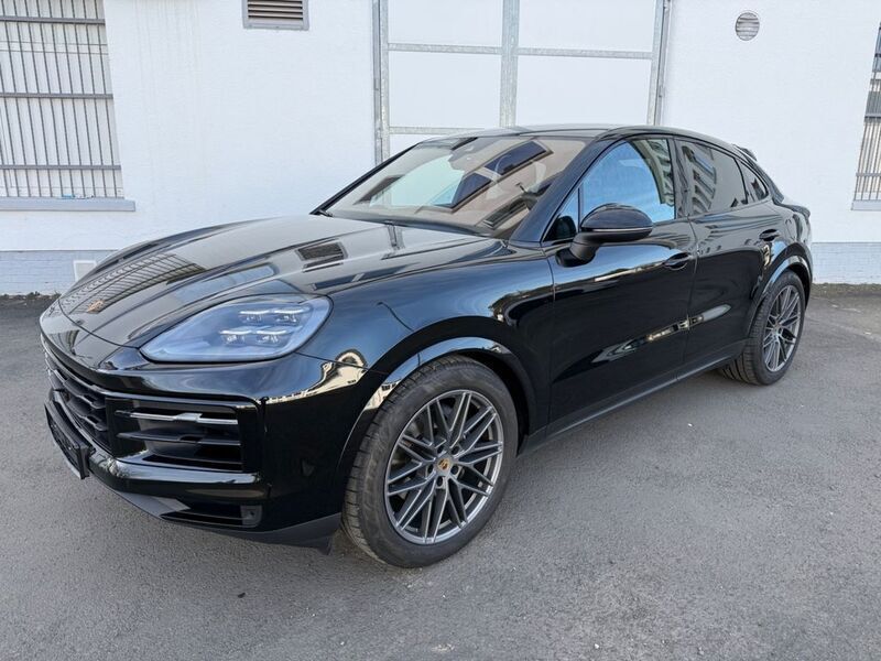 Schwarz Gebraucht 2024 Porsche Cayenne SUV | 104.900 € (Teuer) - Bild 1/4