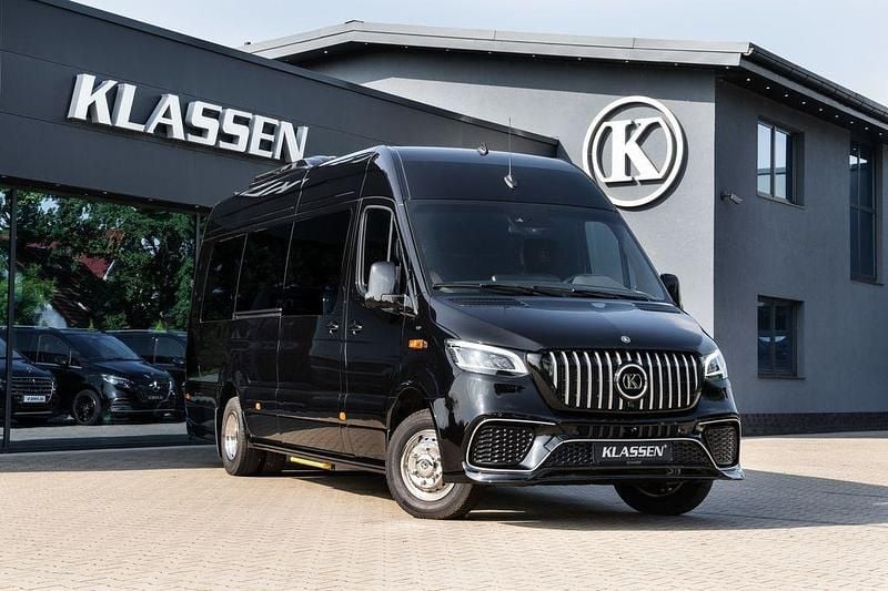 Neu Mercedes Sprinter Luxury 190 PS (139 kW) 2025 Schwarz Van