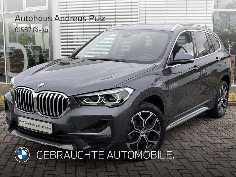 Grau Gebraucht 2022 BMW X1 xLine SUV | 28.508 € (Fairer Preis) - Bild 1/4