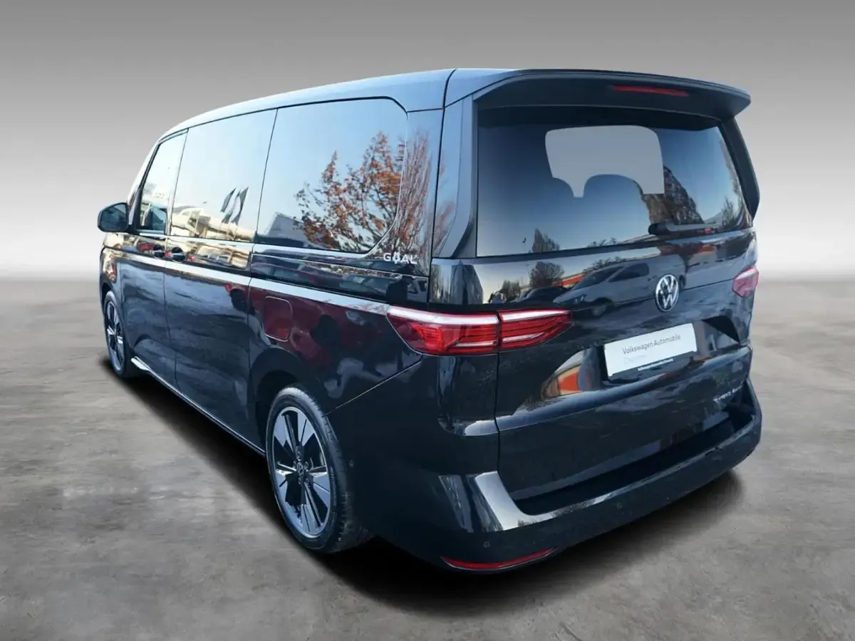 Second-hand VW Multivan Goal 245 CP (180 kW) 2025 Negru Monovolum