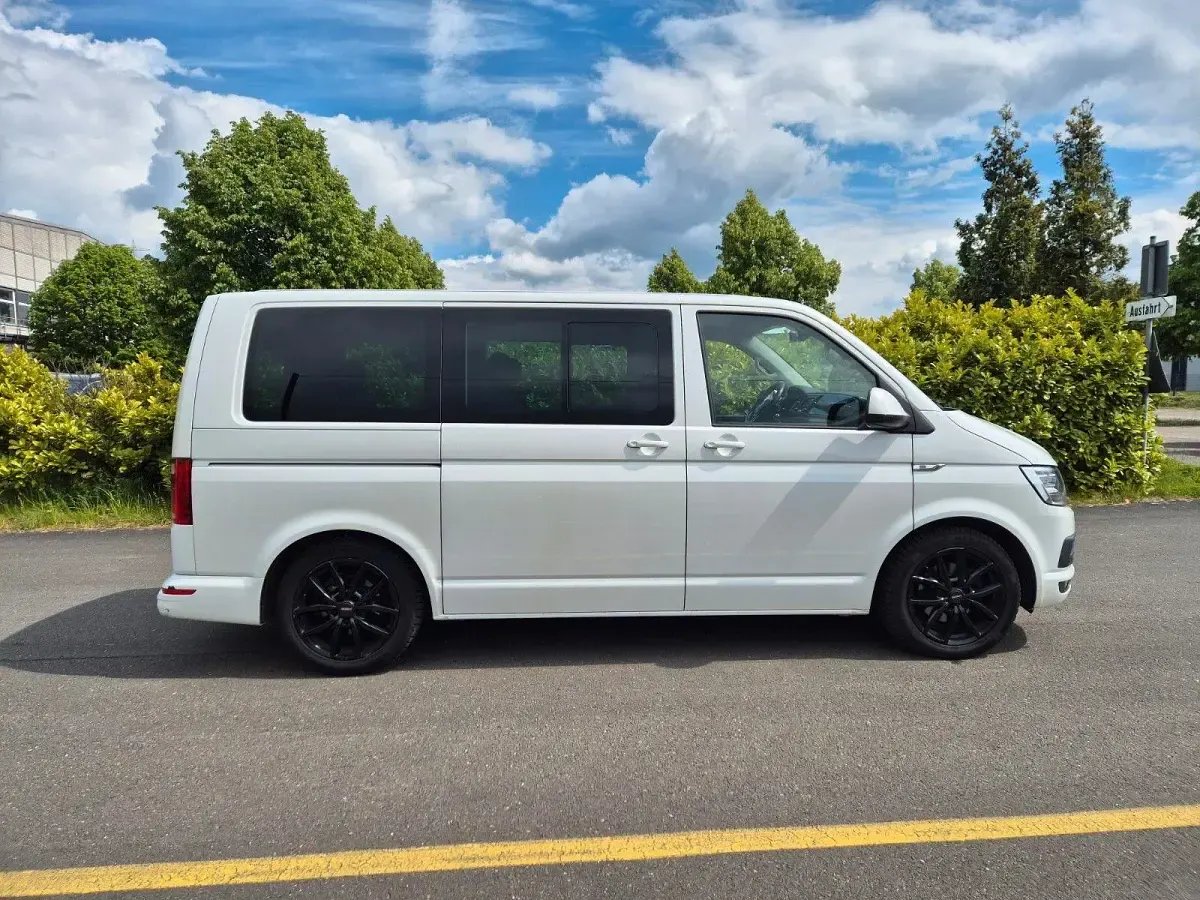 Gebraucht VW Multivan 150 PS (110 kW) 2015 Weiß Van / Kleinbus