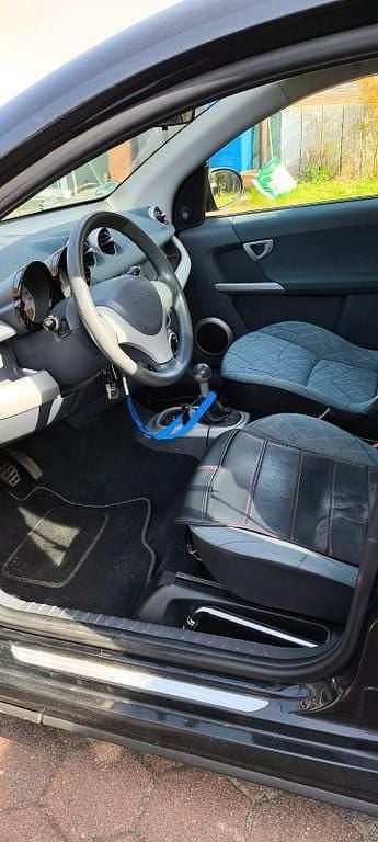 Second-hand Smart ForFour Pulse 95 CP (69 kW) 2006 Albastru Hatchback