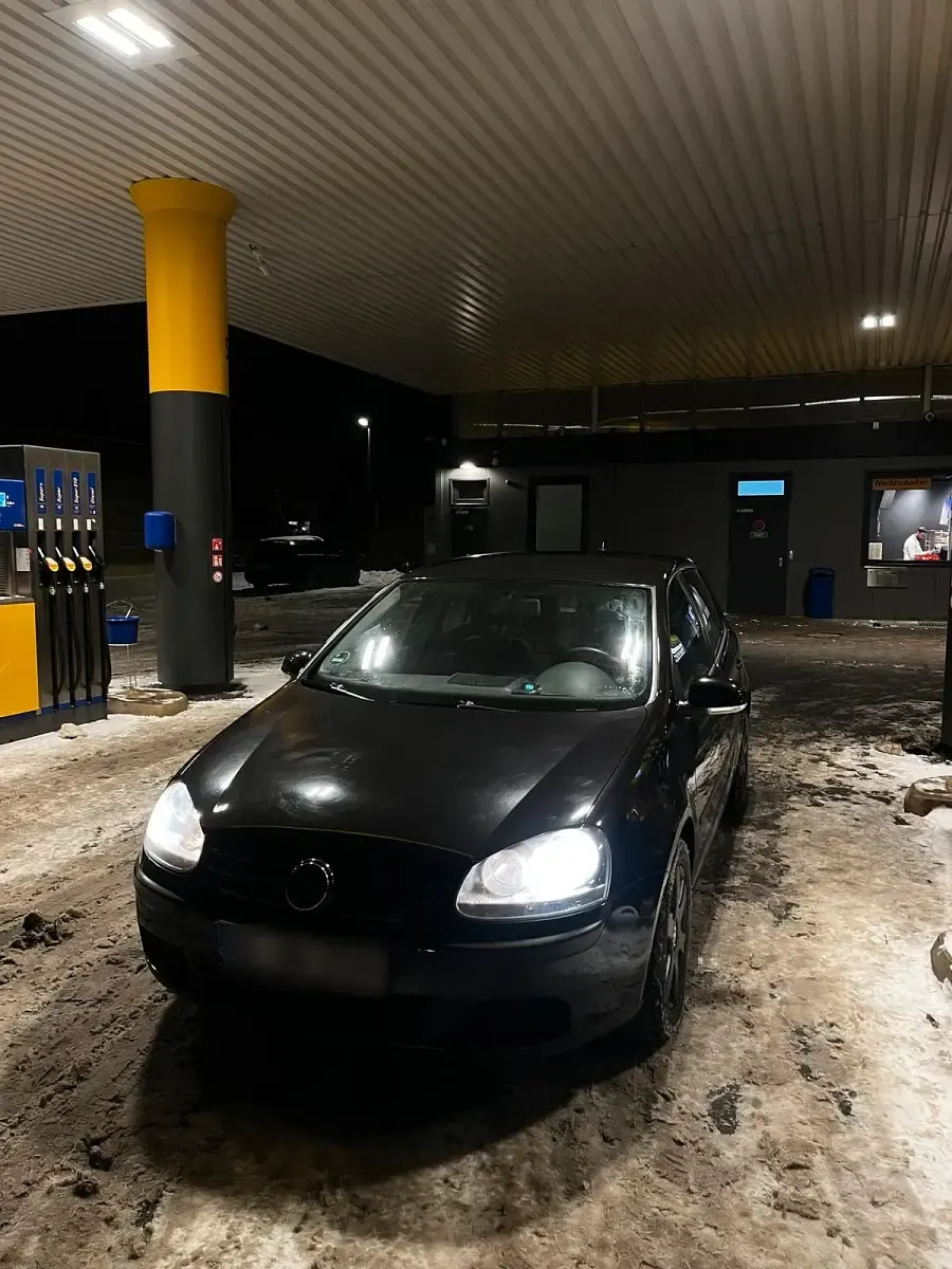 Gebraucht VW Golf V 140 PS (102 kW) 2004 Schwarz Kleinwagen
