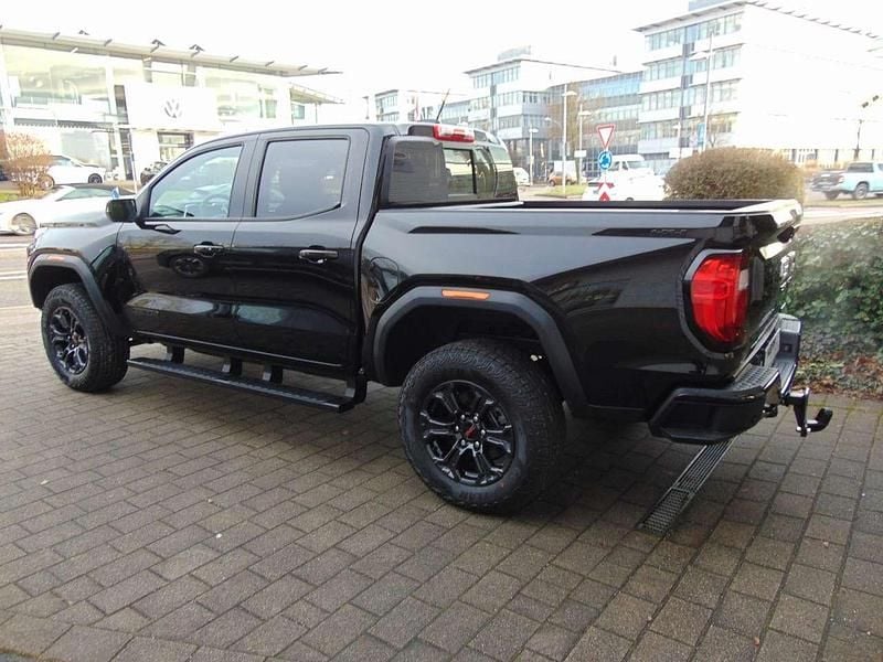 Nowe GMC Canyon 314 KM (230 kW) 2026 Czarny Pickup