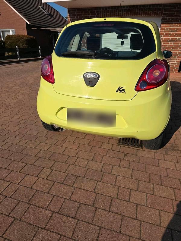 Gebraucht Ford Ka 65 PS (47 kW) 2011 Gelb Kleinwagen