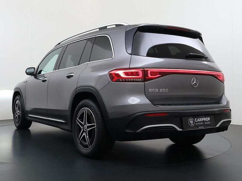 Gebraucht Mercedes EQB250 AMG line 139 kW (190 PS) 2024 Grau SUV