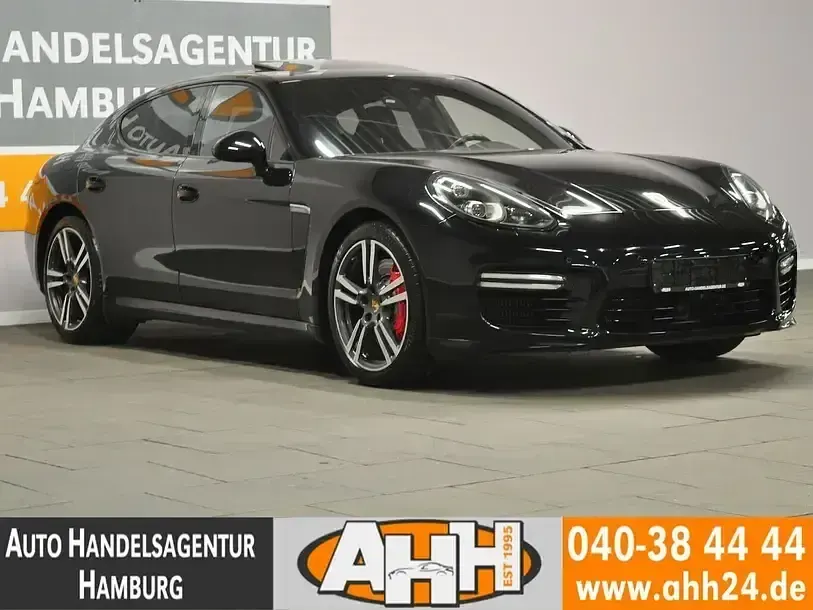 Gebraucht Porsche Panamera 519 PS (381 kW) 2015 Tiefschwarzmetallic Kleinwagen