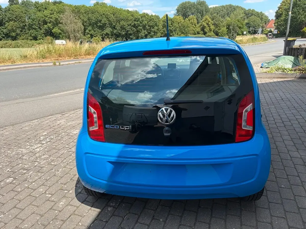 Gebraucht VW up! 68 PS (50 kW) 2014 Blau Kleinwagen