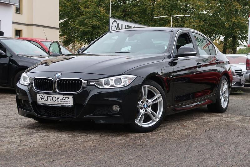 Schwarz Gebraucht 2013 BMW 330 M Sport Limousine | 10.950 € (Fairer Preis) - Bild 1/4