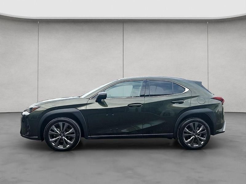 Gebraucht Lexus UX 250h Sport Design Packet 189 PS (139 kW) 2024 Grün SUV