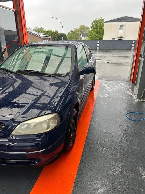 Gebraucht Opel Astra 105 PS (77 kW) 1998 Blau Kleinwagen