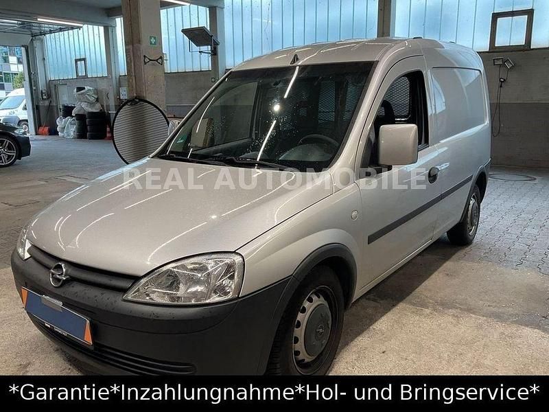 Silber Gebraucht 2011 Opel Combo Van / Kleinbus | 5.500 € (Etwas zu teuer) - Bild 1/4
