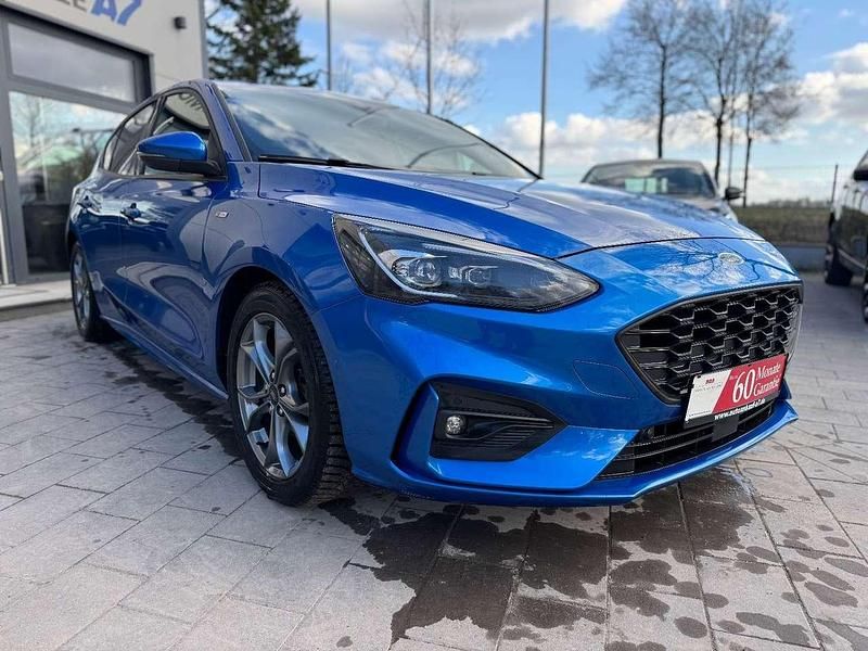 Gebraucht Ford Focus ST-Line 155 PS (114 kW) 2020 Blau Limousine