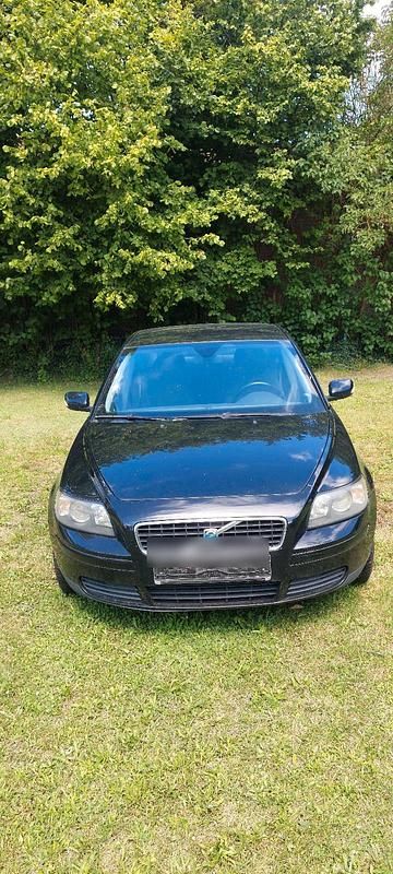 Schwarz Gebraucht 2005 Volvo V40 Kombi | 1.250 € - Bild 1/4