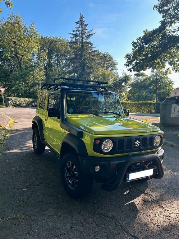 Gebraucht Suzuki Jimny Comfort+ 102 PS (75 kW) 2020 Gelb SUV