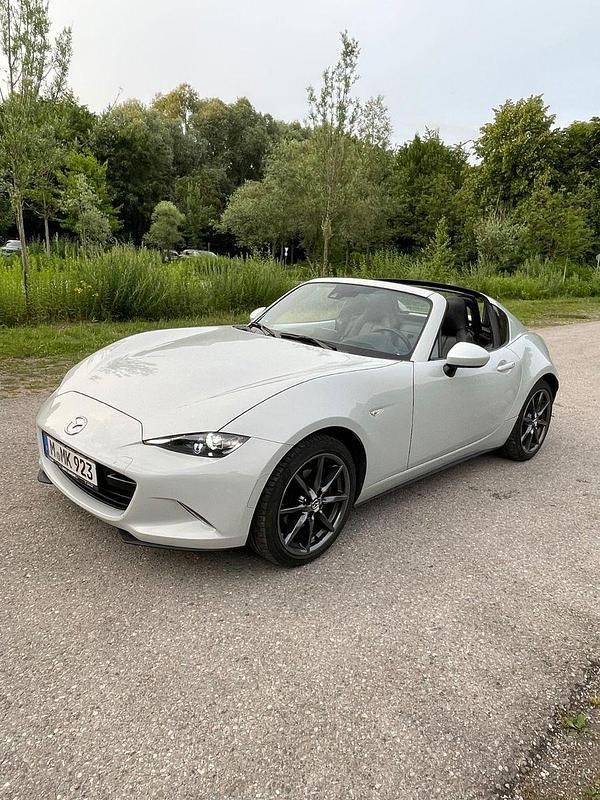 Grau Gebraucht 2018 Mazda MX5 Sports-Line Cabrio | 22.000 € (Teuer) - Bild 1/4
