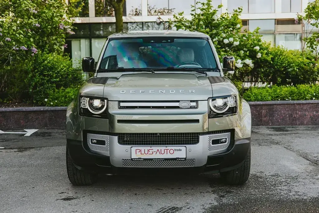 Gebraucht Land Rover Defender SE 300 PS (220 kW) 2023 Grün SUV