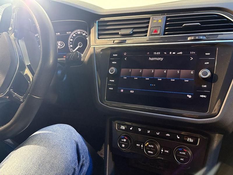 Gebraucht VW Tiguan Trendline 150 PS (110 kW) 2018 Grau SUV