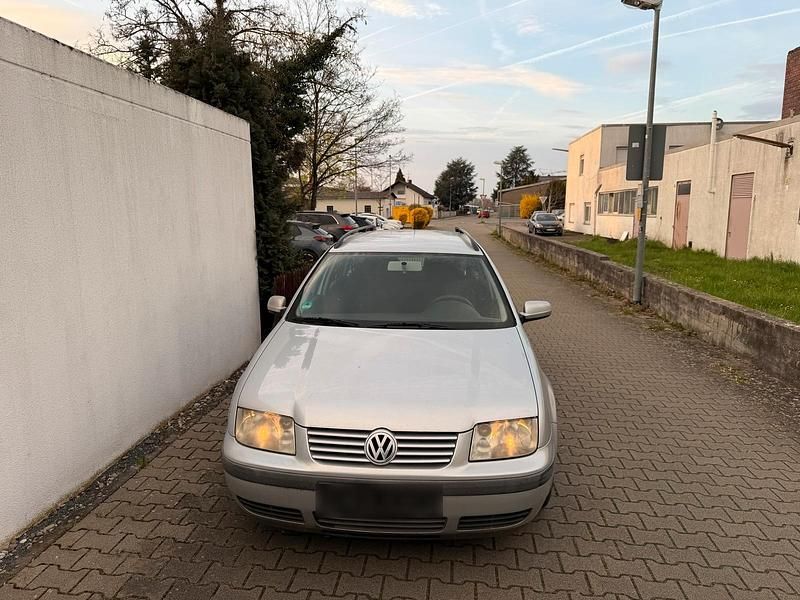 Gebraucht VW Bora Edition 116 PS (85 kW) 2001 Kombi