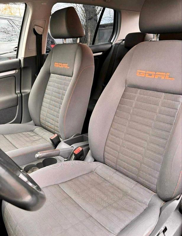 Silber Gebraucht 2006 VW Golf V Limousine | 4.300 € (Teuer) - Bild 1/4