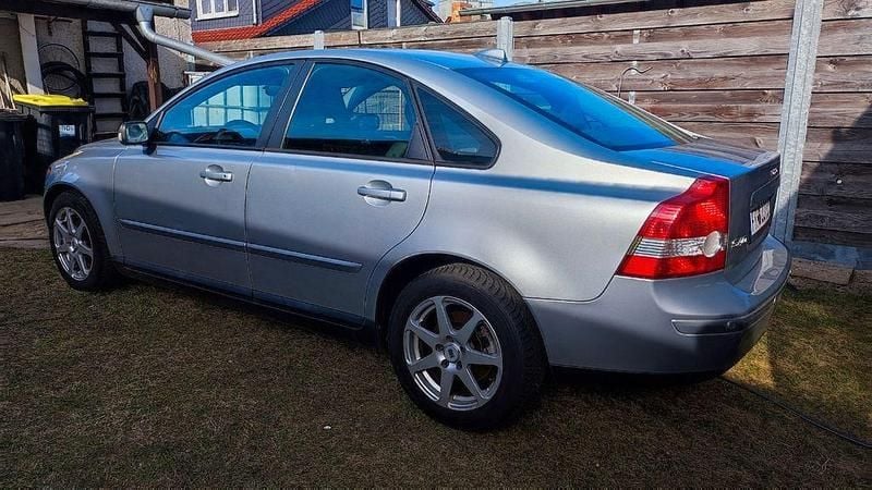 Gebraucht Volvo S40 140 PS (102 kW) 2005 Silber Limousine