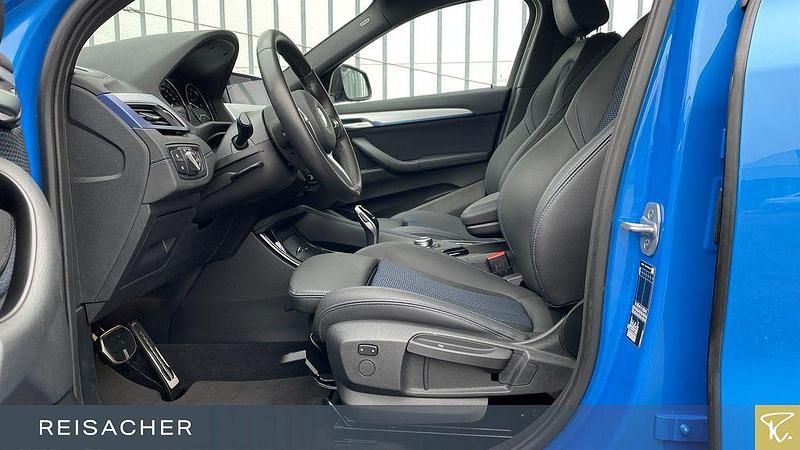 Gebraucht BMW X2 Efficient Dynamics 140 PS (102 kW) 2022 Misano blau metallic SUV
