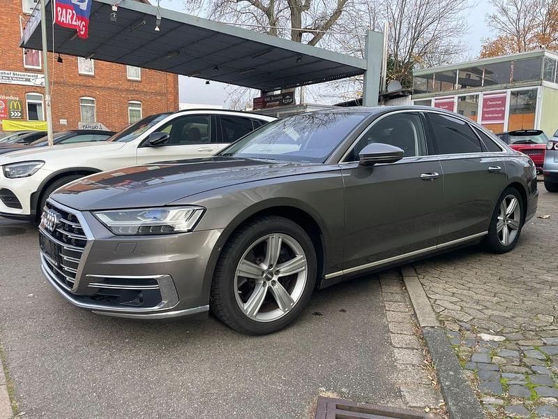 Terragrau metallic Gebraucht 2019 Audi A8 Limousine | 49.500 € (Fairer Preis) - Bild 1/4