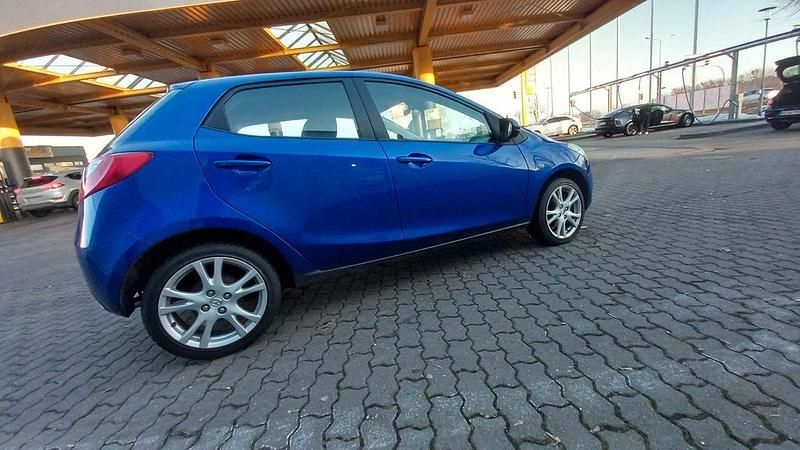 Gebraucht Mazda 2 75 PS (55 kW) 2009 Limousine