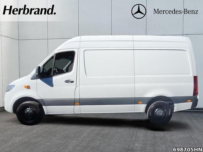 Second-hand Mercedes Sprinter 170 CP (125 kW) 2022 Alb Van