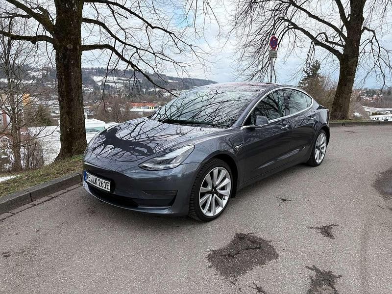 Gebraucht Tesla Model 3 324 kW (441 PS) 2019 Silber Limousine