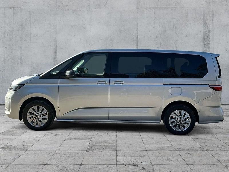 Gebraucht VW Multivan Life 150 PS (110 kW) 2025 Reflexsilber metallic Van