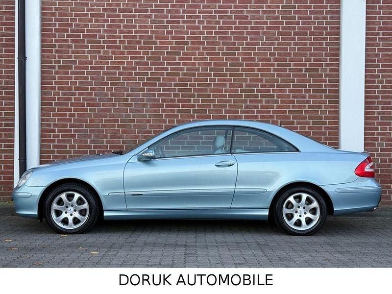 Gebraucht Mercedes CLK240 170 PS (125 kW) 2002 Blau Coupé
