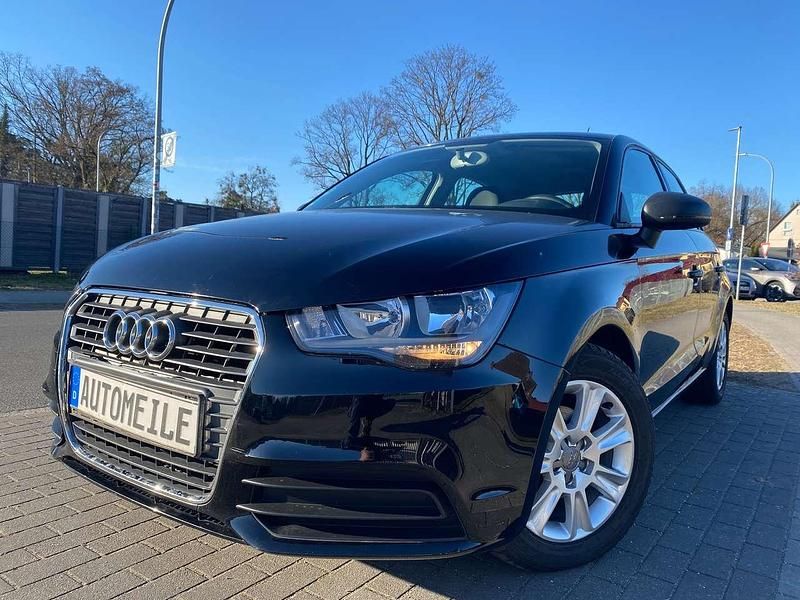 Gebraucht Audi A1 Attraction 86 PS (63 kW) 2014 Brillantschwarz Kleinwagen