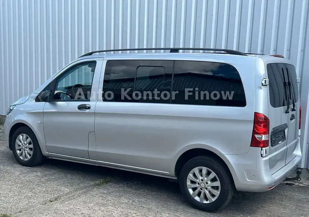 Gebraucht Mercedes Vito Edition 163 PS (119 kW) 2017 Brillantsilber metallic Van