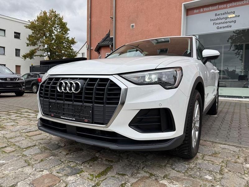 Weiß Gebraucht 2021 Audi Q3 Advanced SUV | 23.990 € (Guter Preis) - Bild 1/4