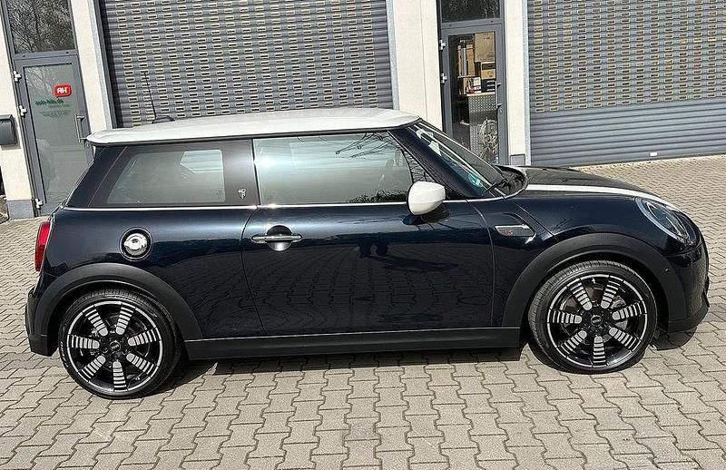 Second-hand Mini Cooper S 178 CP (130 kW) 2022 Negru Hatchback
