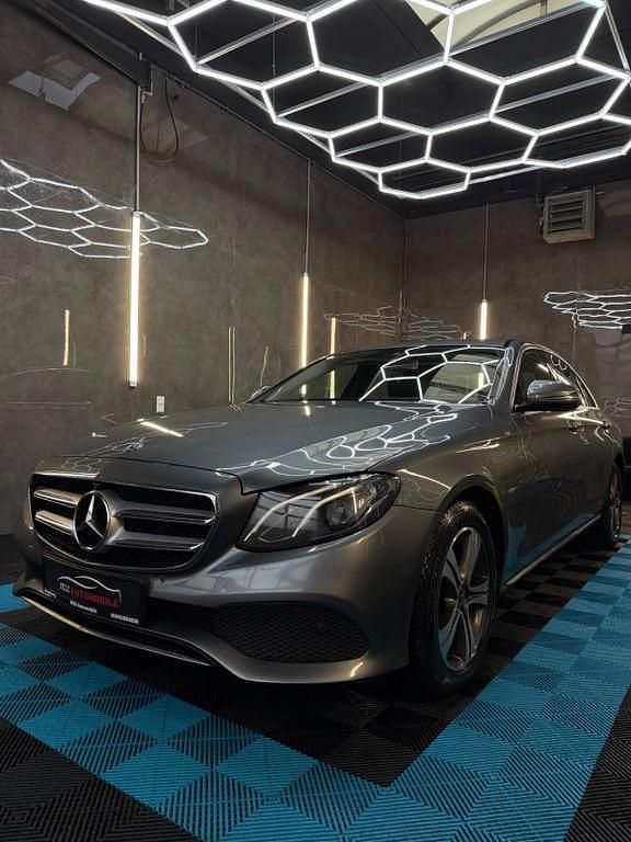Gebraucht Mercedes E200 Avantgarde 150 PS (110 kW) 2018 Grau Limousine