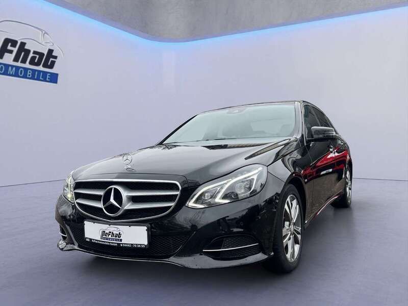 Obsidianschwarz metalliclack Gebraucht 2015 Mercedes E350 Avantgarde Limousine | 20.900 € (Superpreis) - Bild 1/4
