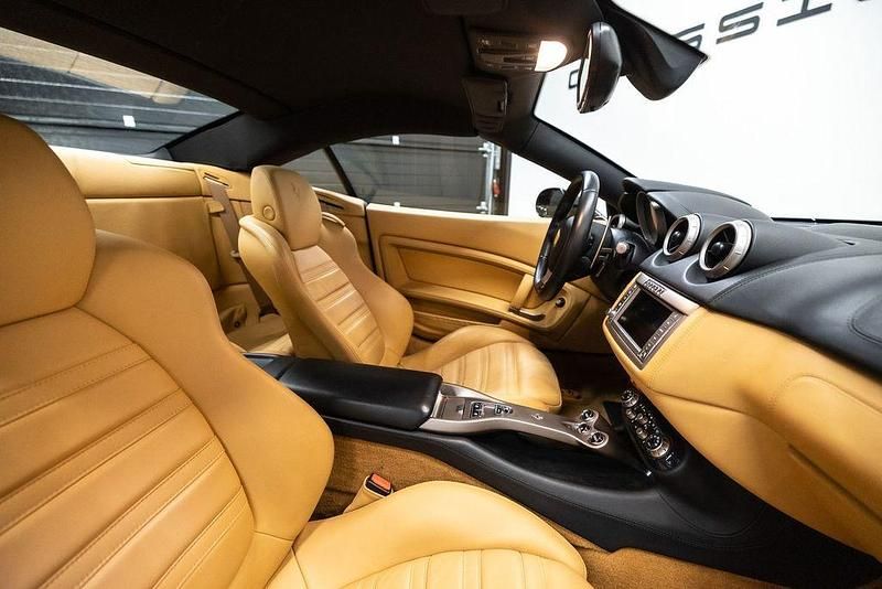 Gebraucht Ferrari California 466 PS (342 kW) 2011 Schwarz Cabrio