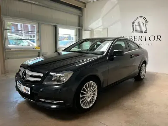 Gebraucht Mercedes C220 170 PS (125 kW) 2013 Schwarz Coupé