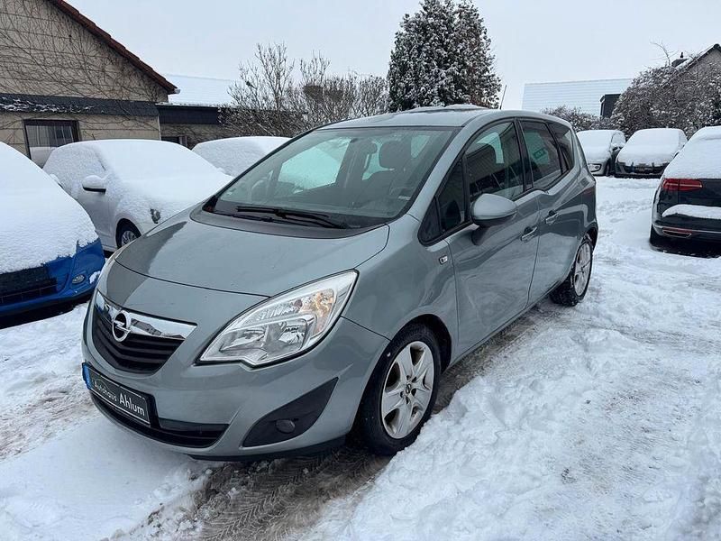 Gebraucht Opel Meriva Design Edition 120 PS (88 kW) 2012 Silber Van / Kleinbus
