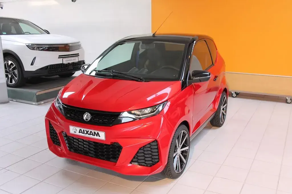 Nowe Aixam AMBITION GTO 2026 Czerwony Hatchback