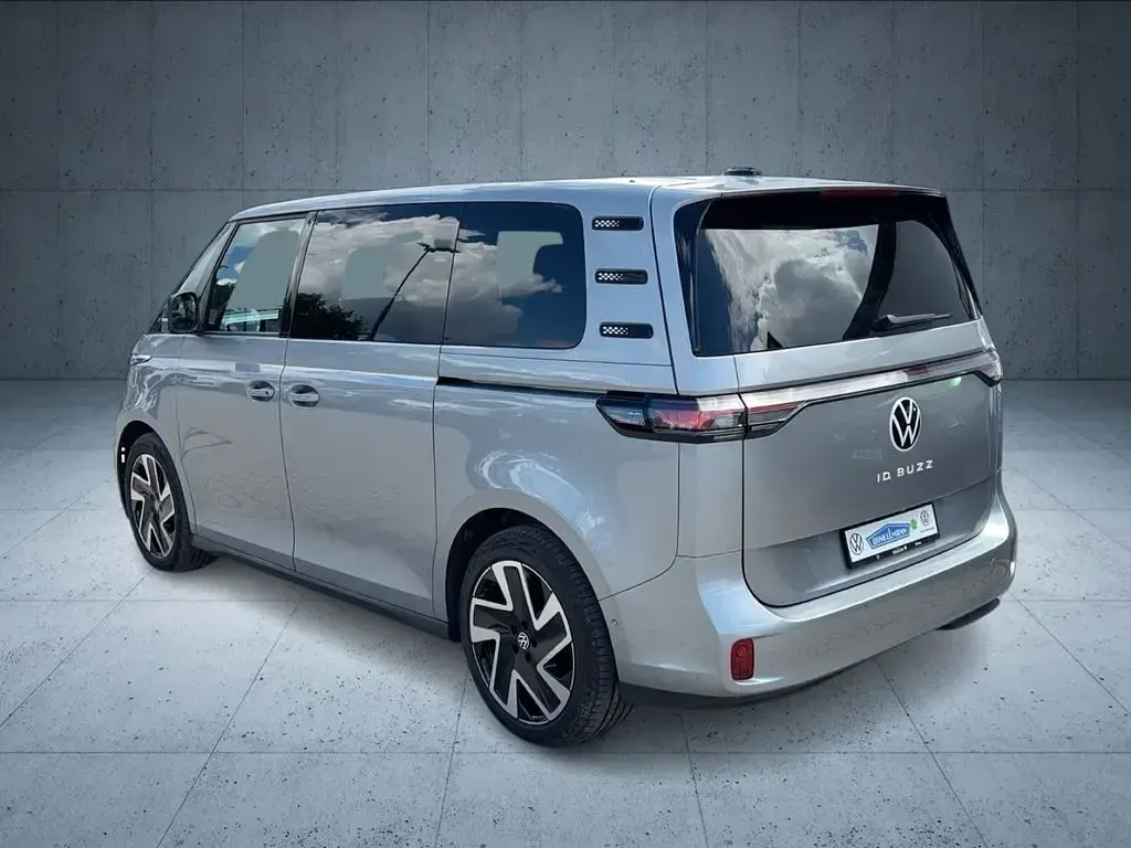 Gebraucht VW ID. Buzz Pro 150 kW (204 PS) 2024 Silber Van / Kleinbus